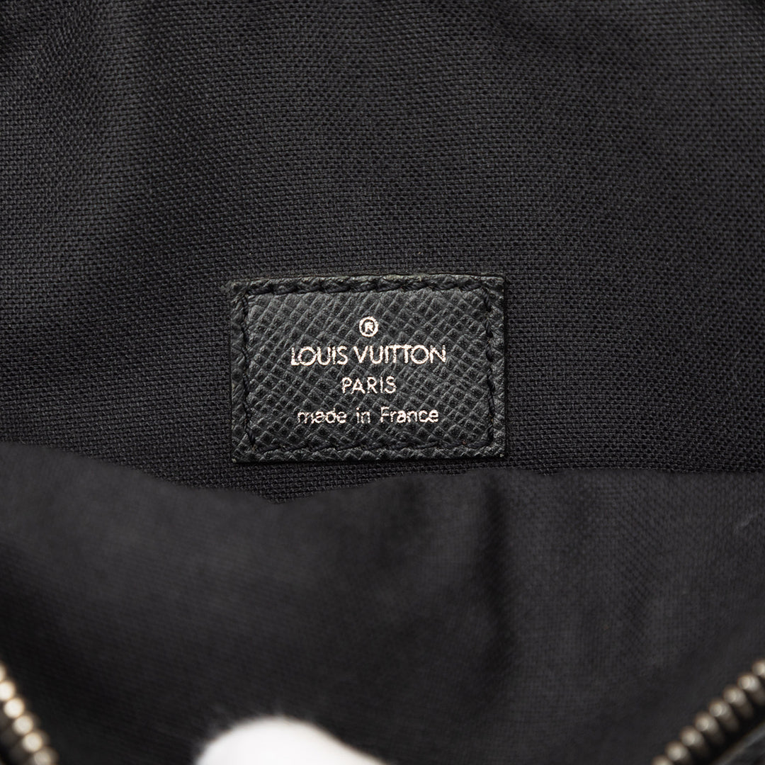 Louis Vuitton Taiga Dimitri