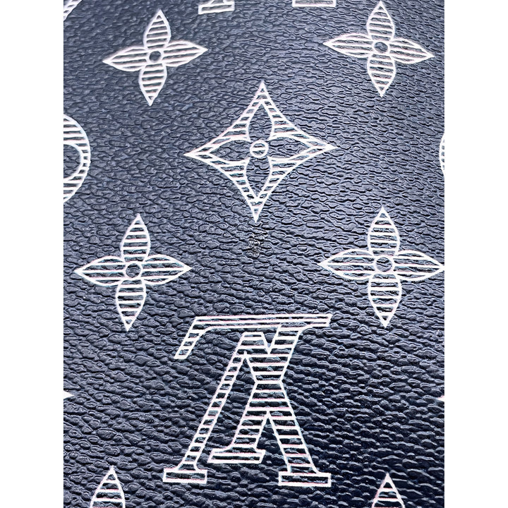 Louis Vuitton Chapman Brothers Savane Messenger PM Monogram Bleu – vue 13 – GABY PARIS