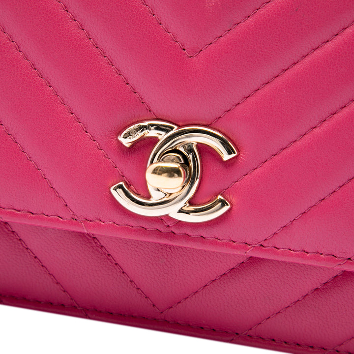 Chanel Chevron Cuir d’agneau Trendy CC Wallet on Chain