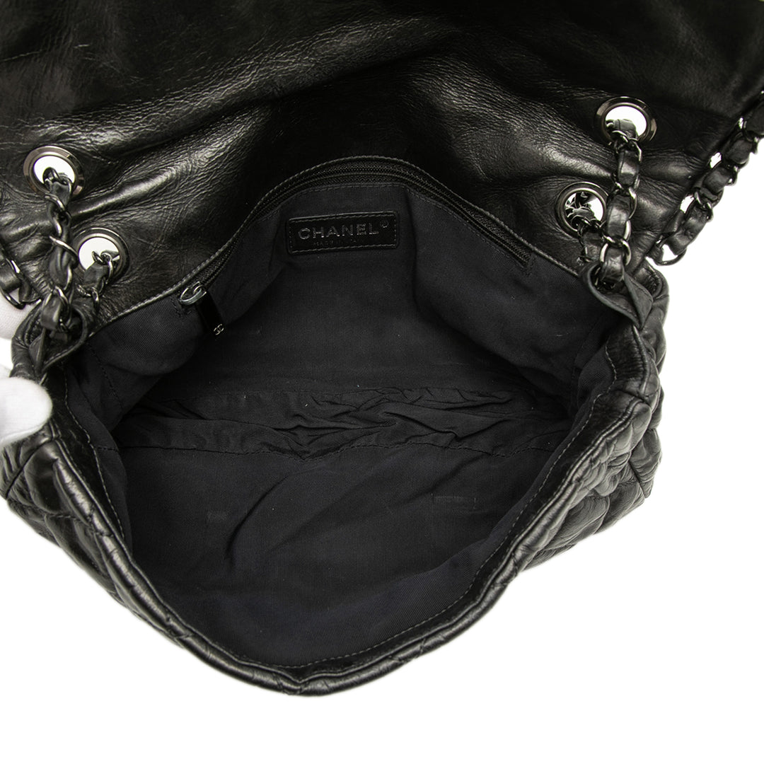 Chanel Medium Matelassé Metallic vieilli Cuir de veau Chain Me à rabat