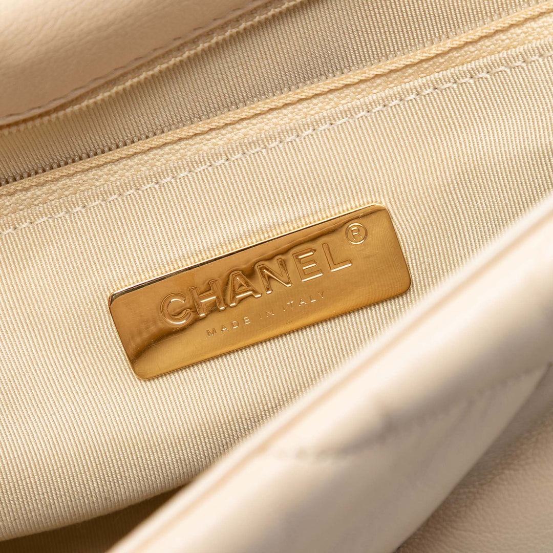 Chanel Medium Cuir d’agneau 19 à rabat