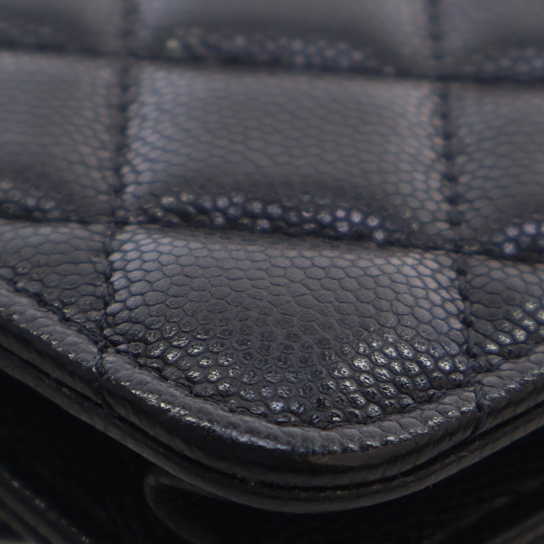 Chanel Matelassé Caviar Twist Your Buttons Coin Purse avec chaîne