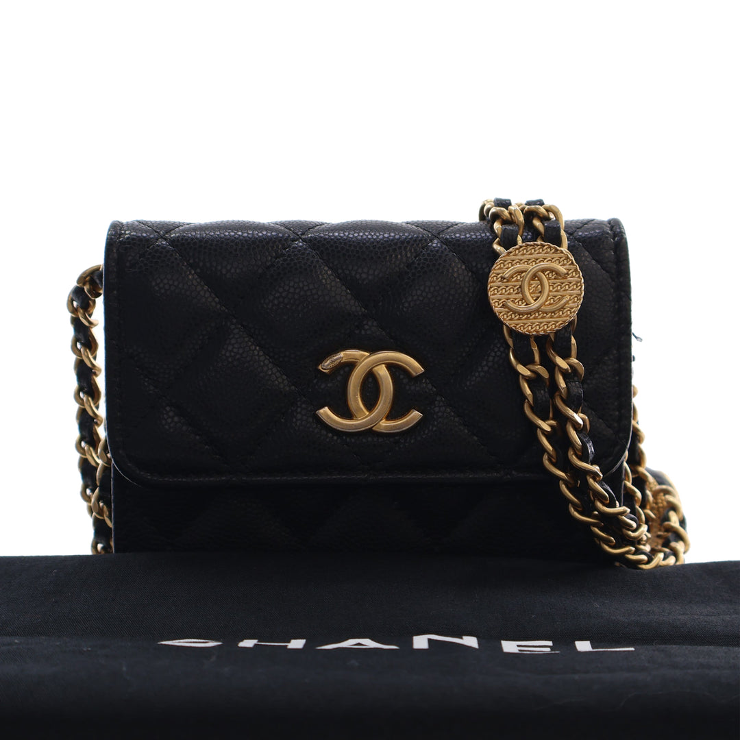 Chanel Matelassé Caviar Twist Your Buttons Coin Purse avec chaîne