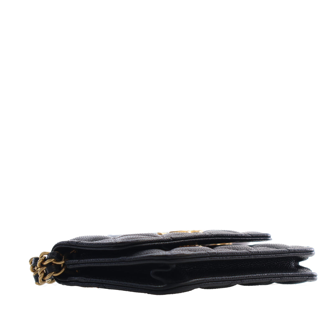Chanel Matelassé Caviar Twist Your Buttons Coin Purse avec chaîne