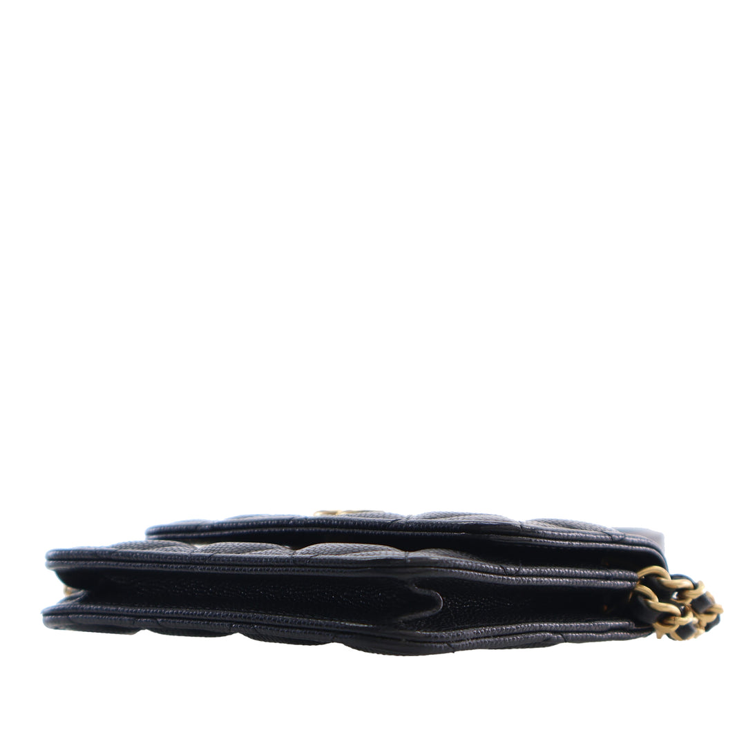 Chanel Matelassé Caviar Twist Your Buttons Coin Purse avec chaîne