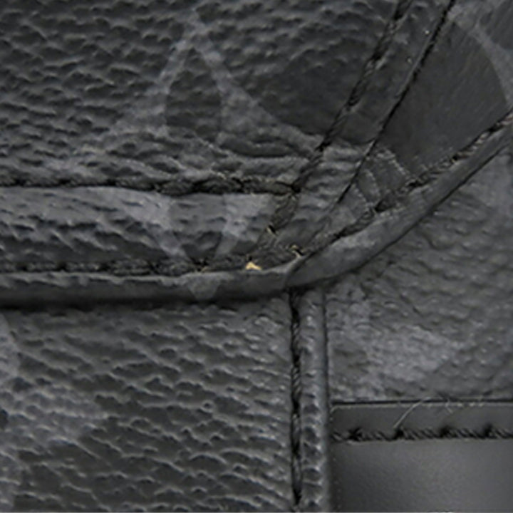 Voyager PM Monogram Eclipse Noir