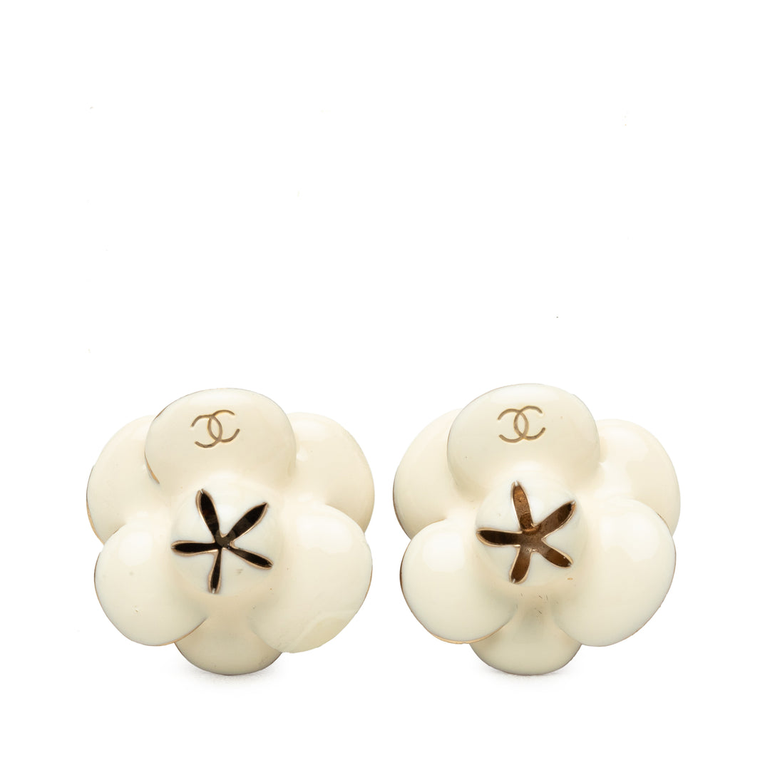 Chanel CC plaqué Émail Camellia À clip Boucles d'oreilles Other Blanc – vue principale – GABY PARIS