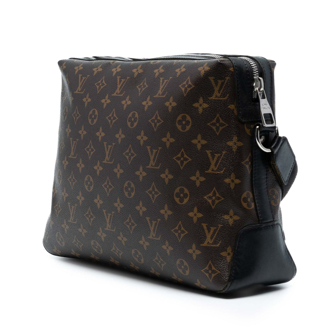 Louis Vuitton Monogram Macassar Torres Messenger Sac – GABY PARIS Authentique