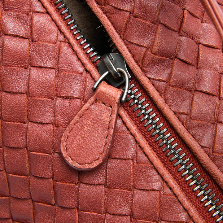 Bottega Veneta Sac porté épaule Intrecciato nappa Rouge – vue 5 – GABY PARIS