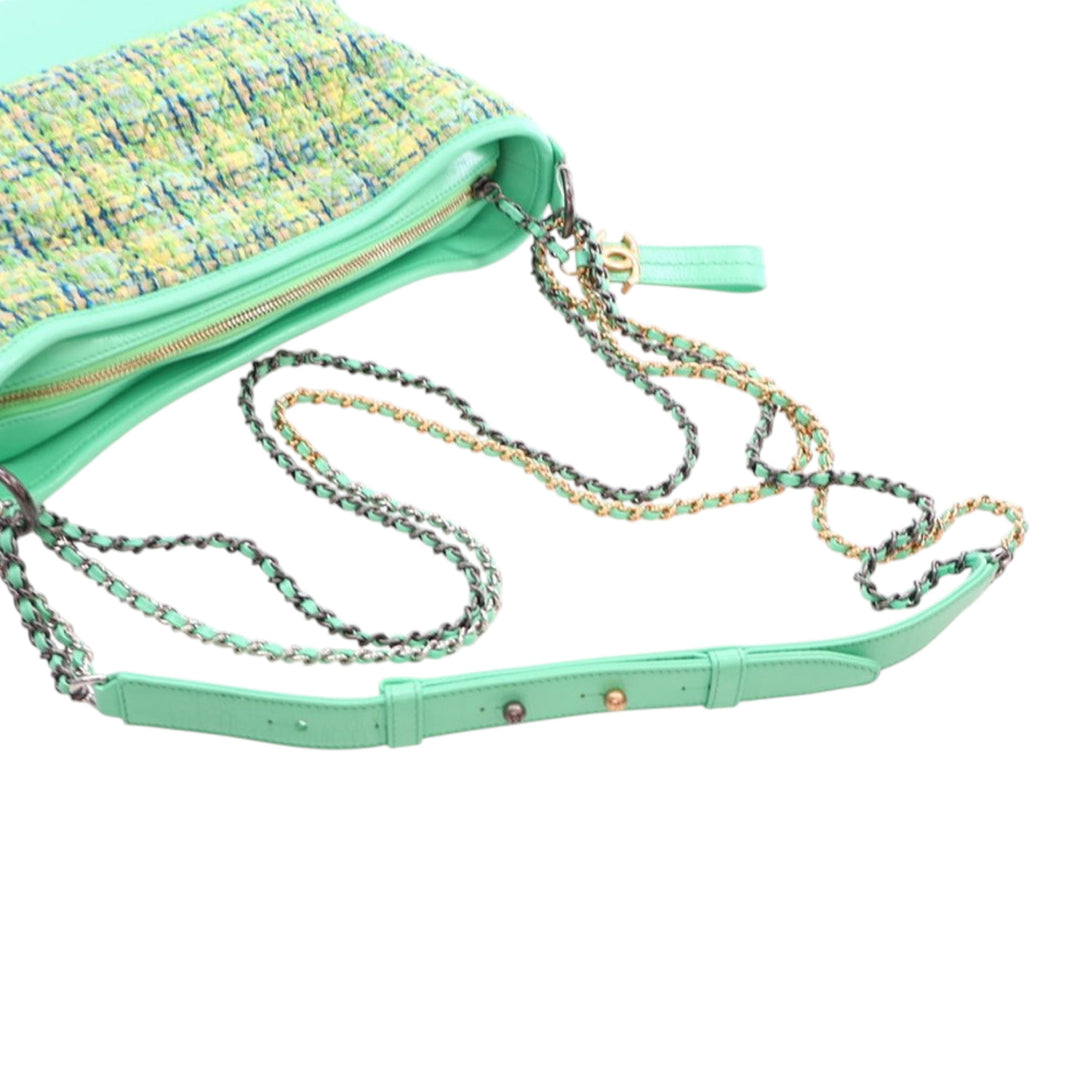 Chanel Medium Tweed Gabrielle Sac porté croisé Vert