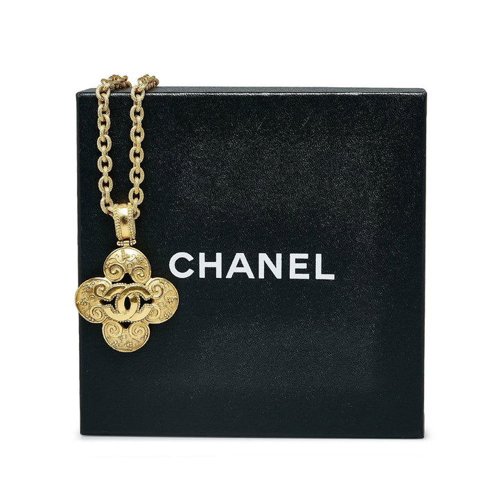 Chanel CC Clover Pendant Necklace Gold - GABY PARIS