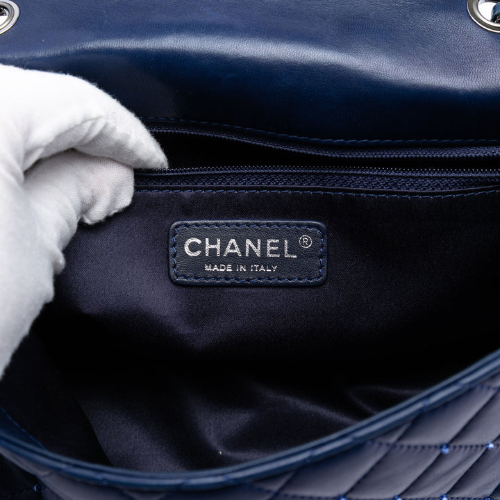 Chanel Small Matelassé Cuir d’agneau Beaded Simple rabat