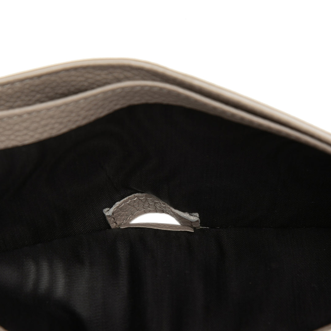 Saint Laurent Grained Cuir Tiny Cassandre Bifold Portefeuille