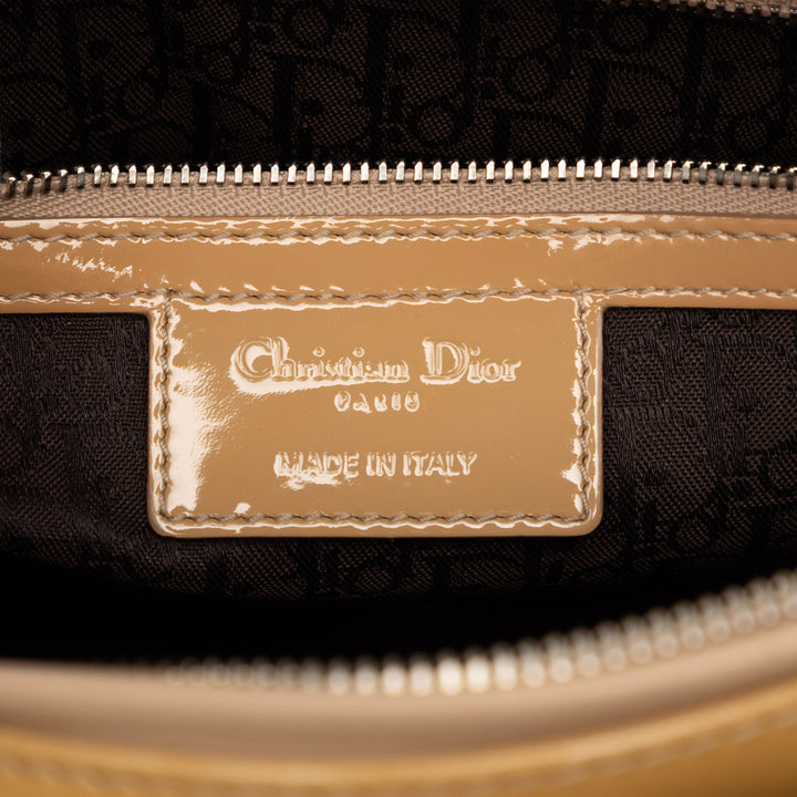 Dior Large Cuir verni Cannage Lady Dior