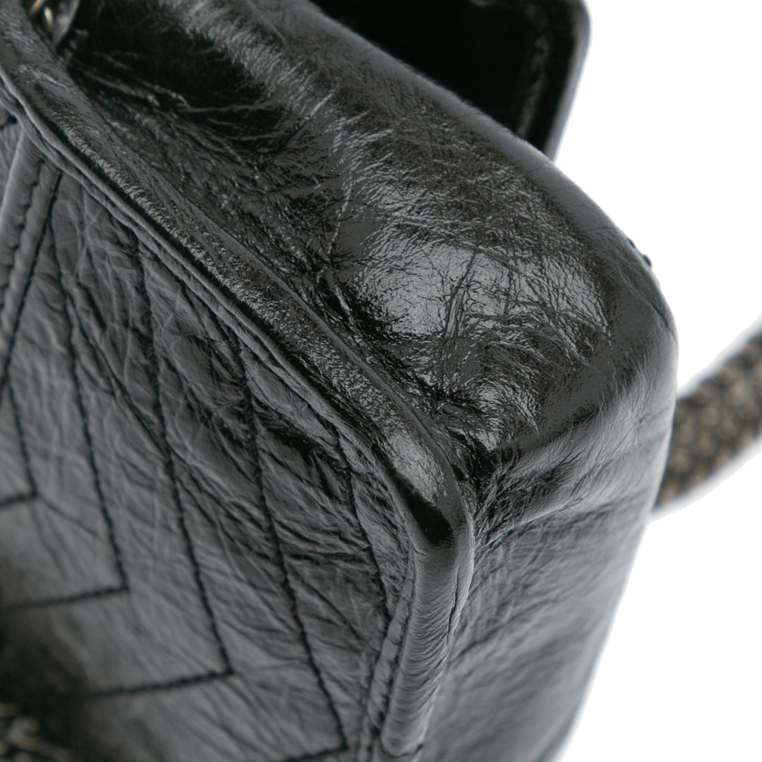 Micro Crinkled Leather Niki Airpods Case with Chain Black - Gaby Paris