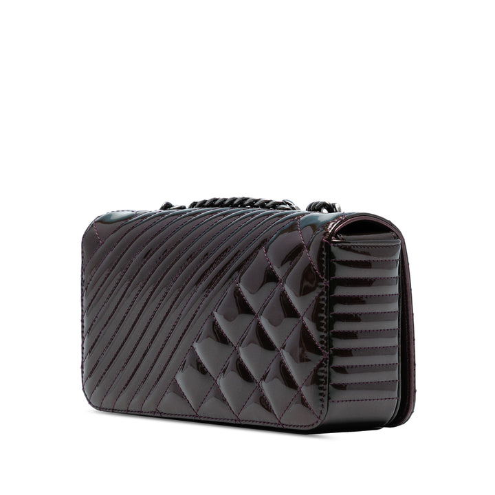 Chanel Small Cuir verni Coco Boy Flap Violet – GABY PARIS Authentique