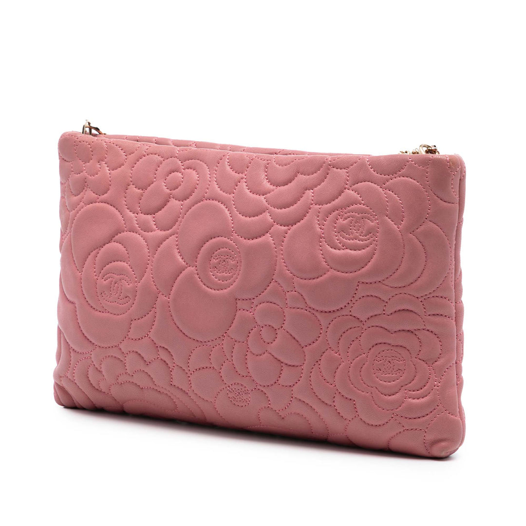Chanel embossé Cuir d’agneau Camellia Chain Pochette