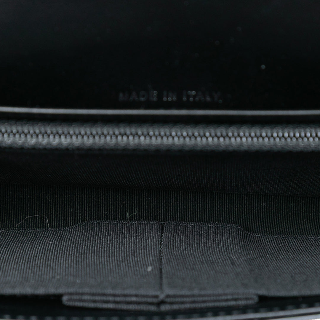 Chanel Classic Cuir verni Wallet on Chain – GABY PARIS Authentique