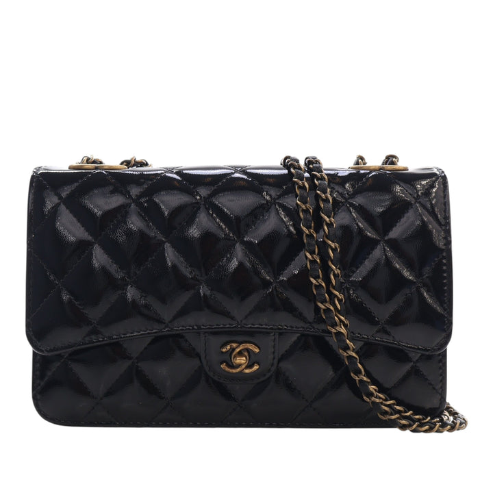 Chanel Matelassé Cuir verni et Cuir de chèvre CC Œillets Wallet on Chain