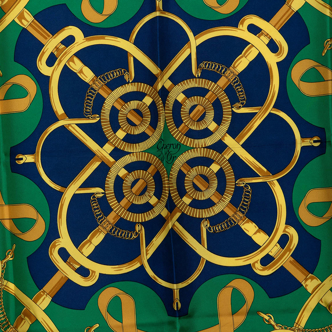 Hermès Eperon D Or Foulard 90 Bleu – vue 2 – GABY PARIS