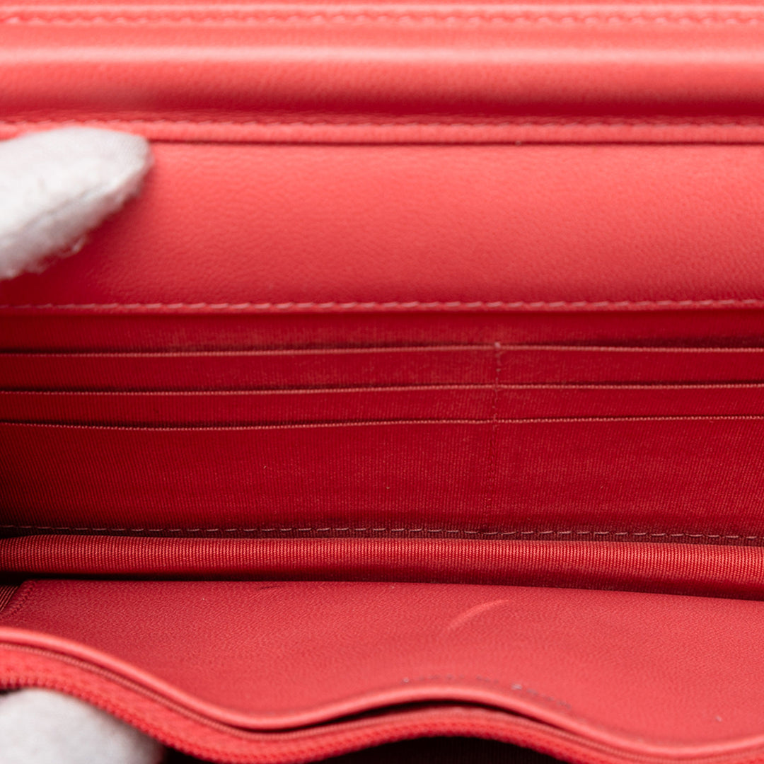 Chanel Matelassé Cuir d’agneau Color Pop CC Wallet on Chain