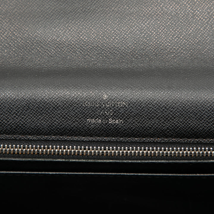 Louis Vuitton Taiga Selenga Cuir