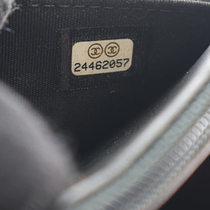 Chanel Matelassé vieilli Cuir de veau Reissue 2.55 Lucky Charms Wallet on Chain