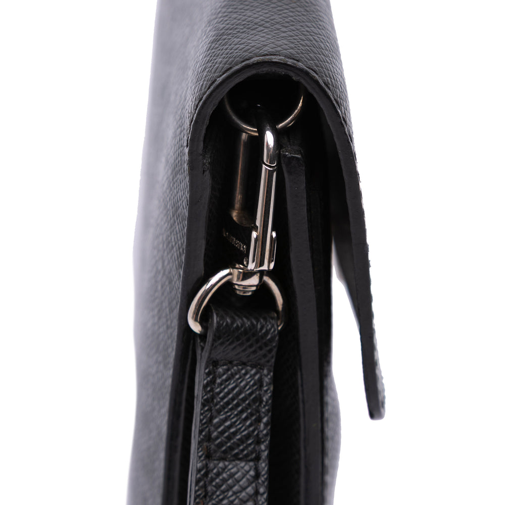 Taiga Belaia Clutch Black - Gaby Paris