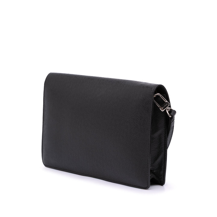 Taiga Belaia Clutch Black - Gaby Paris