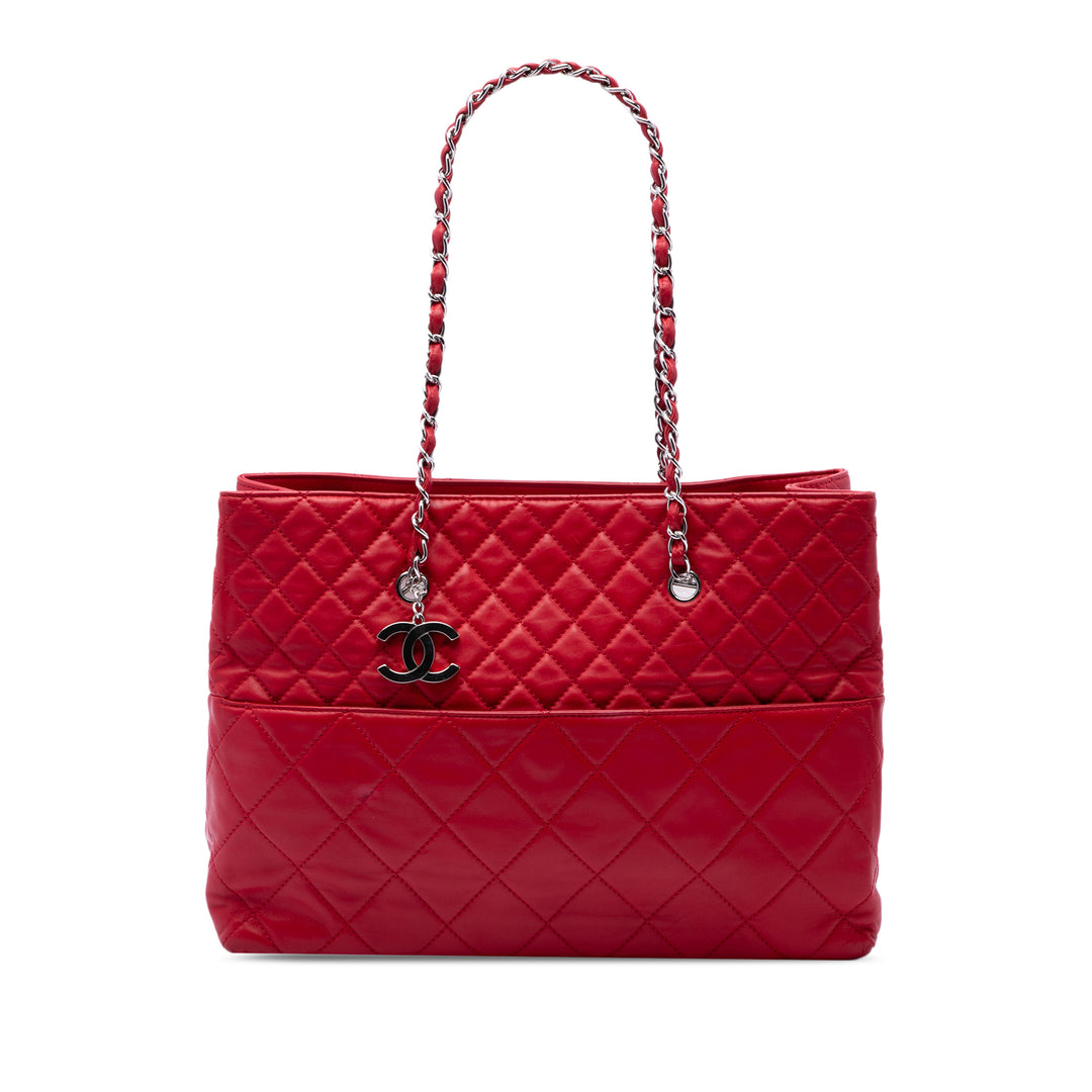 Chanel Matelassé In The Business Cabas Grand Cuir de veau