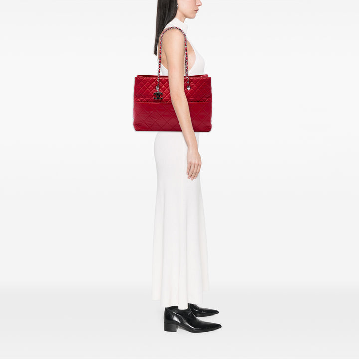 Chanel Matelassé In The Business Cabas Grand Cuir de veau