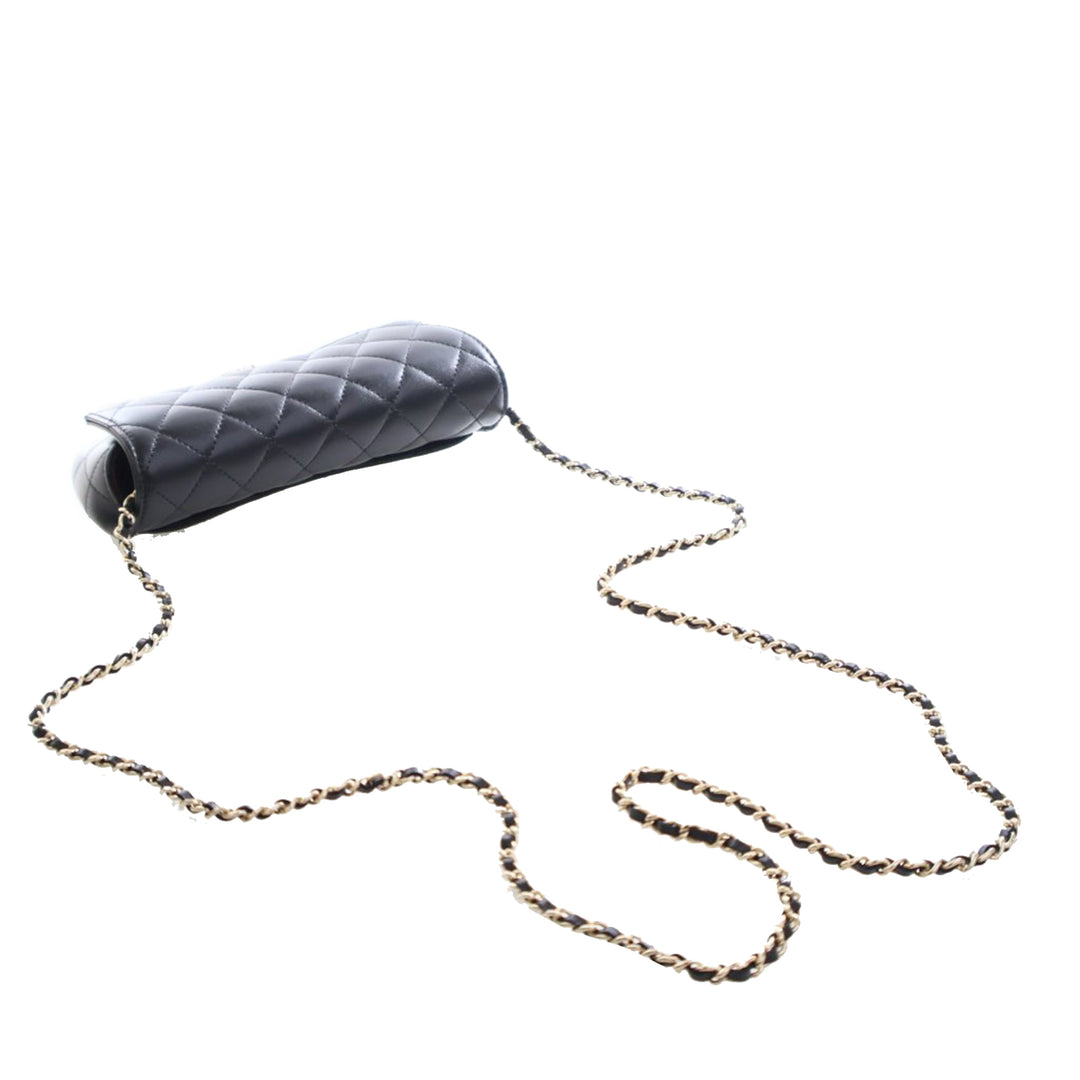 Chanel Matelassé Cuir d’agneau Classic Glasses Étui on Chain