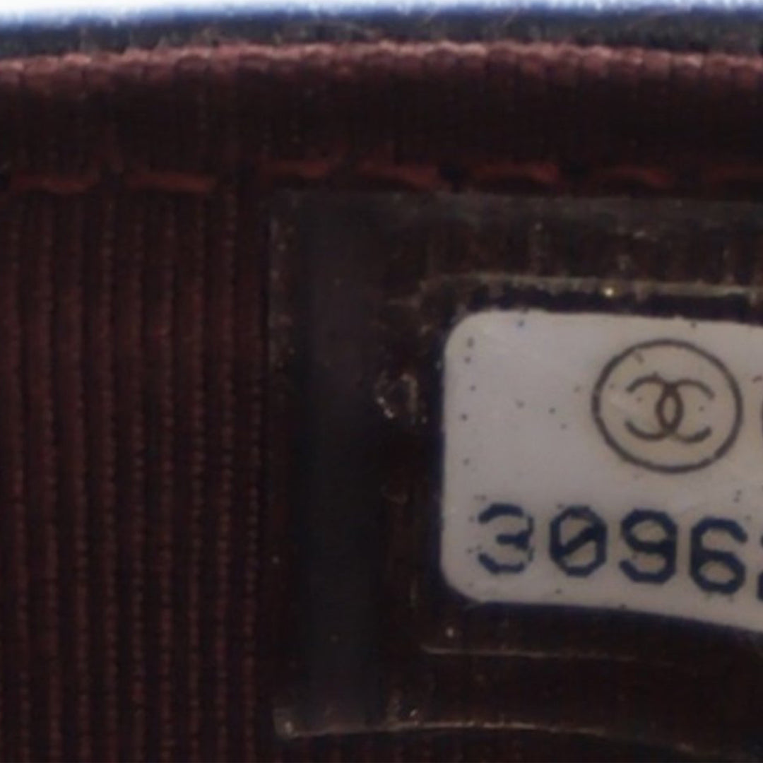 Chanel Matelassé Cuir d’agneau Classic Glasses Étui on Chain