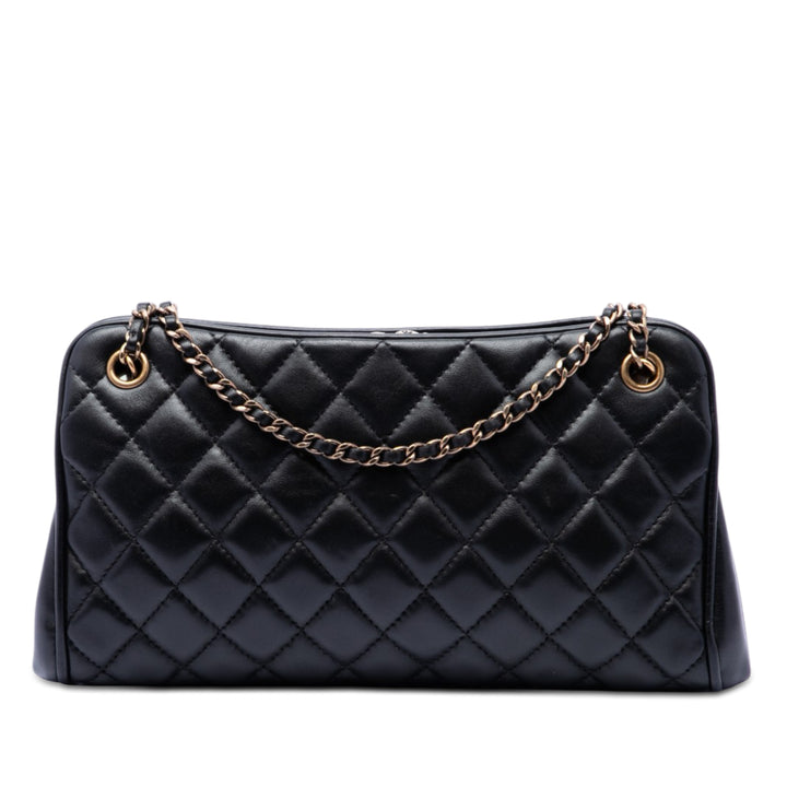 Chanel Matelassé Cuir d’agneau Kiss Lock Sac bandoulière