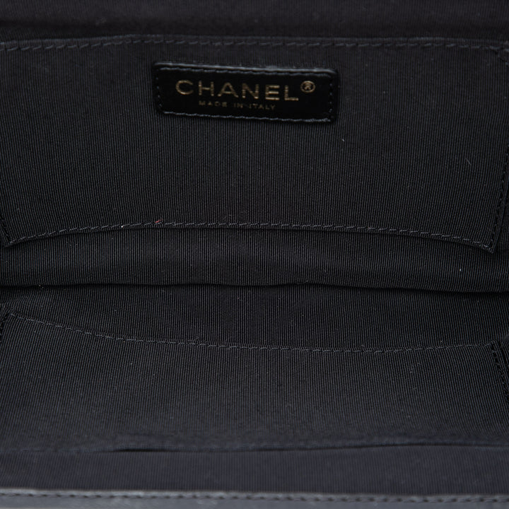 Chanel Matelassé Cuir d’agneau Kiss Lock Sac bandoulière