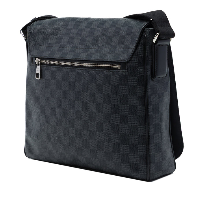 Louis Vuitton District MM Damier Graphite Noir – vue 2 – GABY PARIS