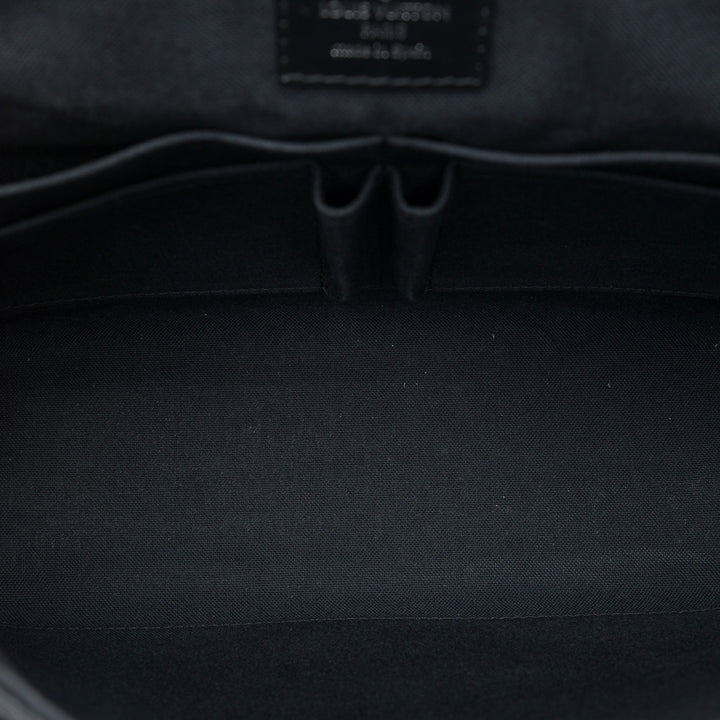 Louis Vuitton District MM Damier Graphite Noir – vue 4 – GABY PARIS