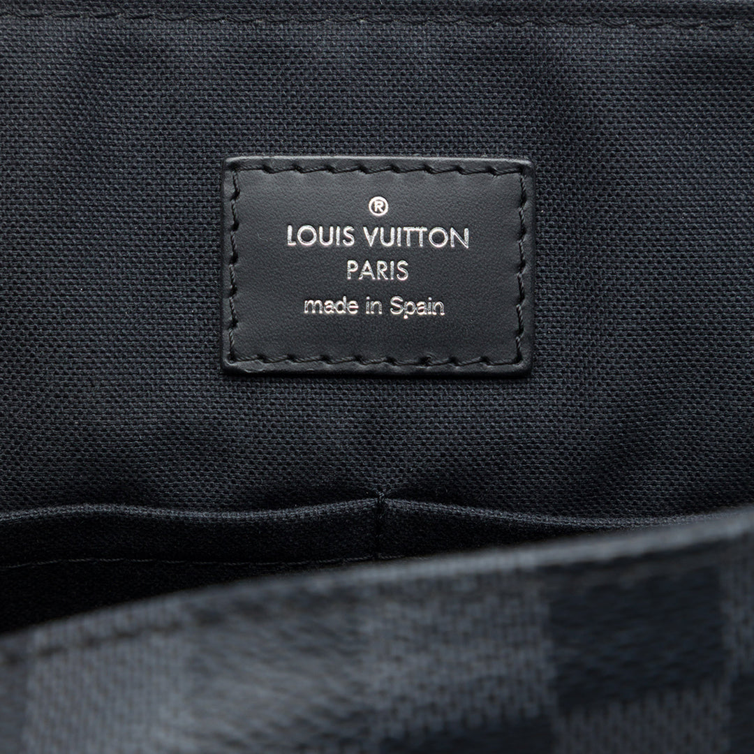 Louis Vuitton District MM Damier Graphite Noir – vue 5 – GABY PARIS