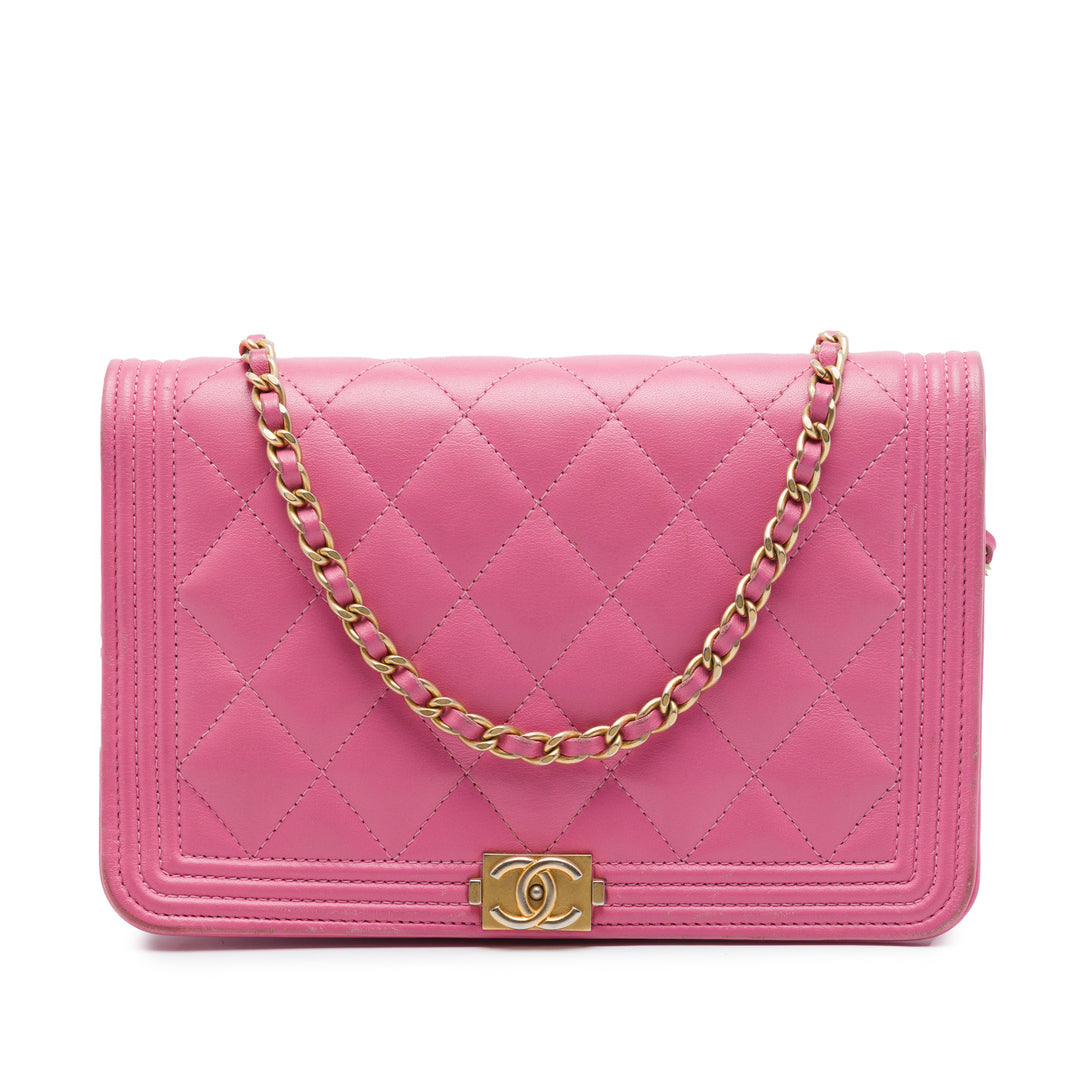 Chanel Matelassé Cuir d’agneau Boy Wallet on Chain