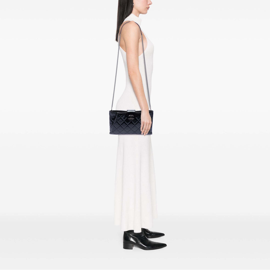 Chanel Matelassé Glacé Coco Pleats Chaîne Pochette Cuir de veau