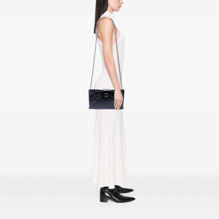 Chanel Matelassé Glacé Coco Pleats Chaîne Pochette Cuir de veau