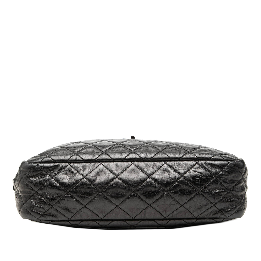 Chanel Reissue 2.55 Matelassé vieilli Sac caméra Moyen Cuir de veau Noir – vue 3 – GABY PARIS