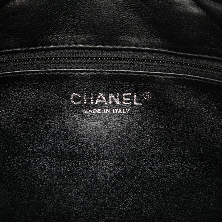 Chanel Reissue 2.55 Matelassé vieilli Sac caméra Moyen Cuir de veau Noir – vue 5 – GABY PARIS