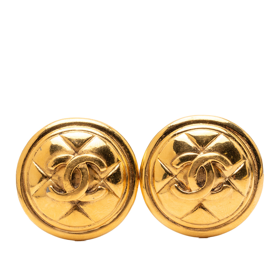Chanel plaqué CC Matelassé Rond Clip On Boucles d'oreilles