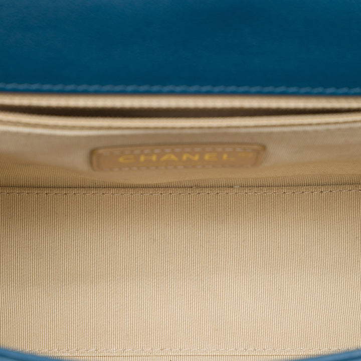 Chanel Matelassé grainé Label Click à rabat Moyen Cuir de veau grainé
