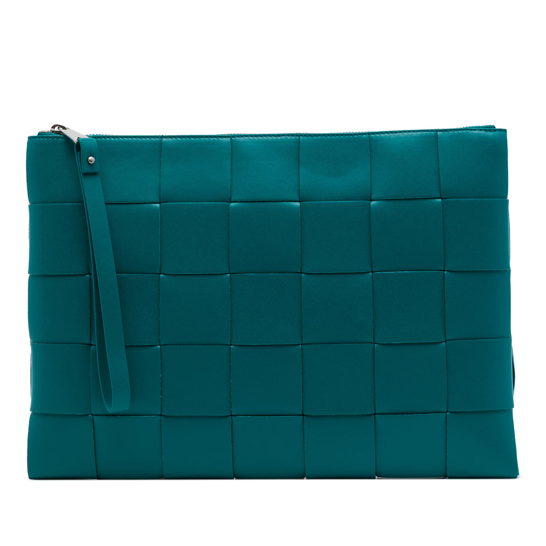 Bottega Veneta Pochette Intrecciato Cassette Plat nappa Maxi Bleu – vue principale – GABY PARIS