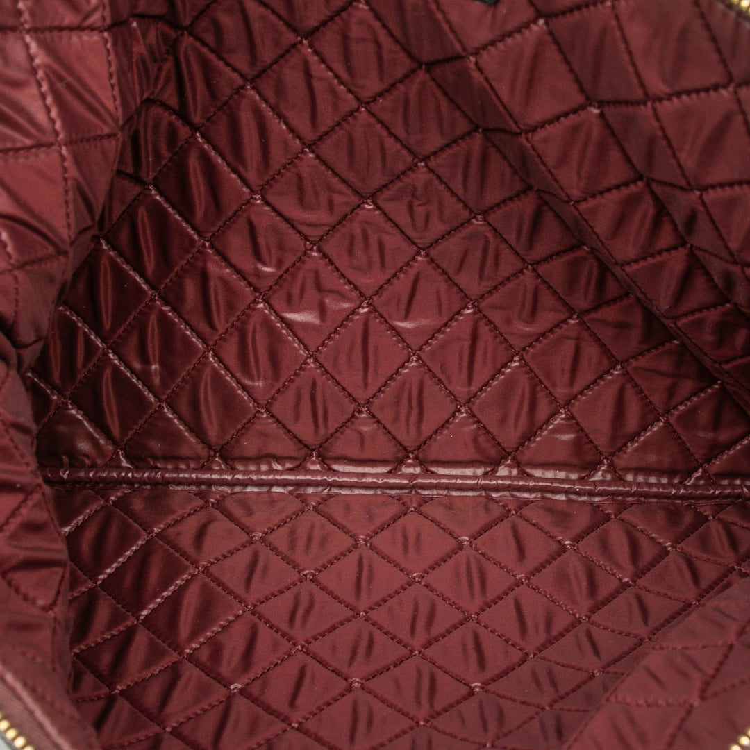 Chanel Matelassé Surpiqué Zippé Pochette Grand Cuir de veau