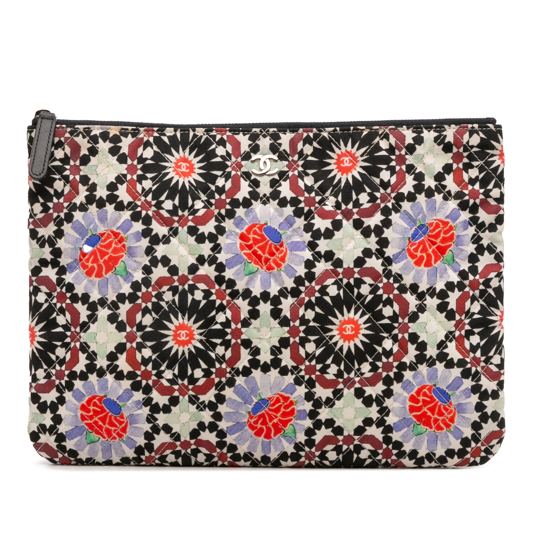 Chanel Paris Dubai Medium Printed Toile Cosmetic Case Blanc – GABY PARIS Authentique