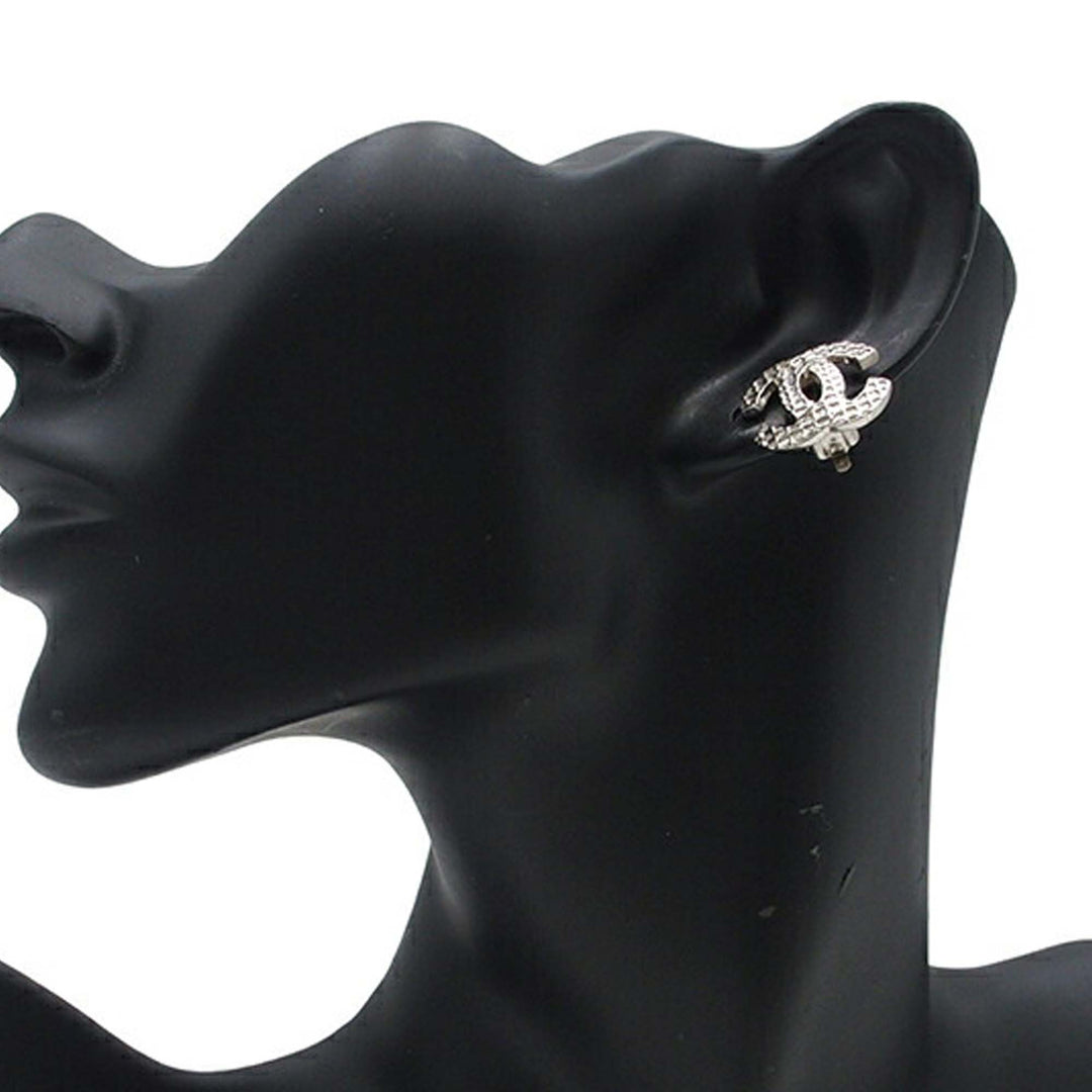 Chanel plaqué CC Clip on Boucles d’oreilles – GABY PARIS Authentique