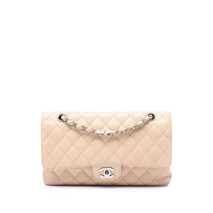Chanel Classic Double rabat Moyen Cuir caviar Beige – vue principale – GABY PARIS
